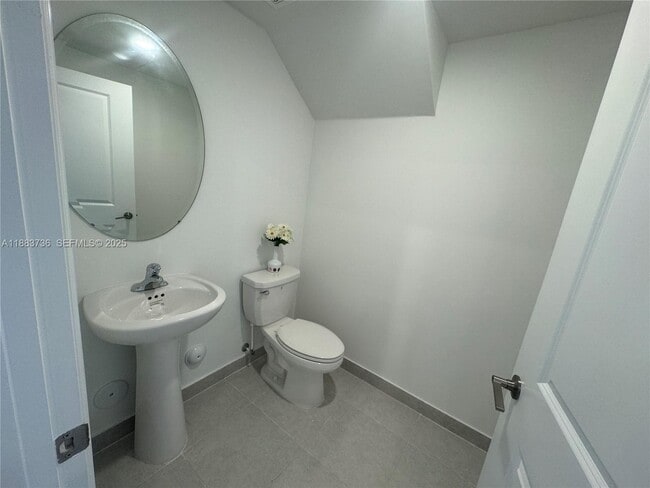 Building Photo - 12915 SW 231st Ter