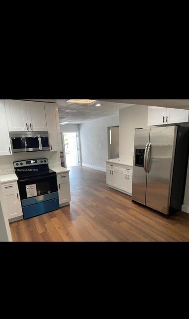 Building Photo - 5311 NE 10th Ave