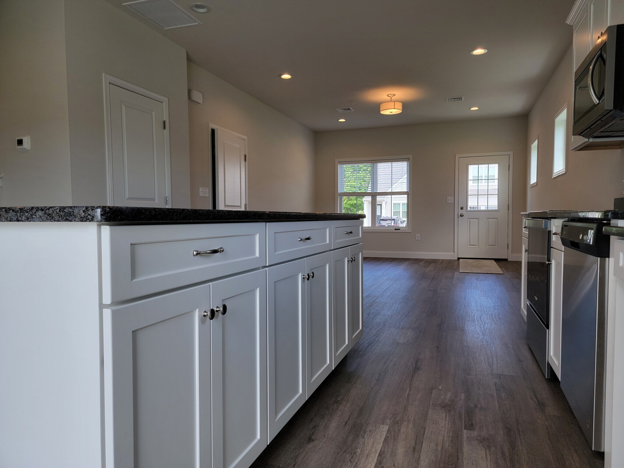 Building Photo - 226 Millard Dr