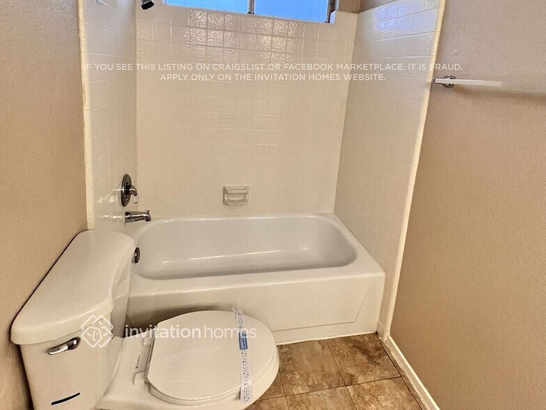 Building Photo - 113 Pomelo Ct