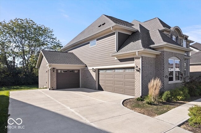 Building Photo - 6037 Shallow Crk Ln