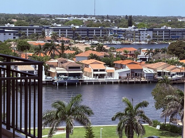 Building Photo - 3009 S Ocean Blvd