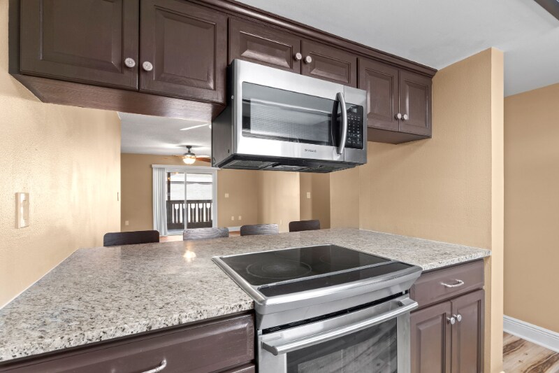 Building Photo - 252 Ulster Ln