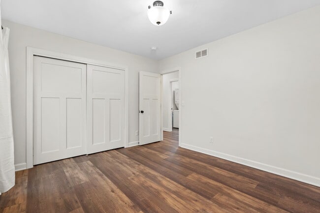 Building Photo - 4406-1 Nicollet Ave