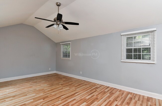 Building Photo - Cottage Home in Plaza Midwood 2Bd/1Bth wit...