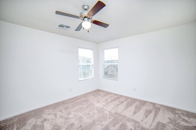 Building Photo - MOVE-IN READY! AMAZING 2023 3-BEDS 2.5 BAT...