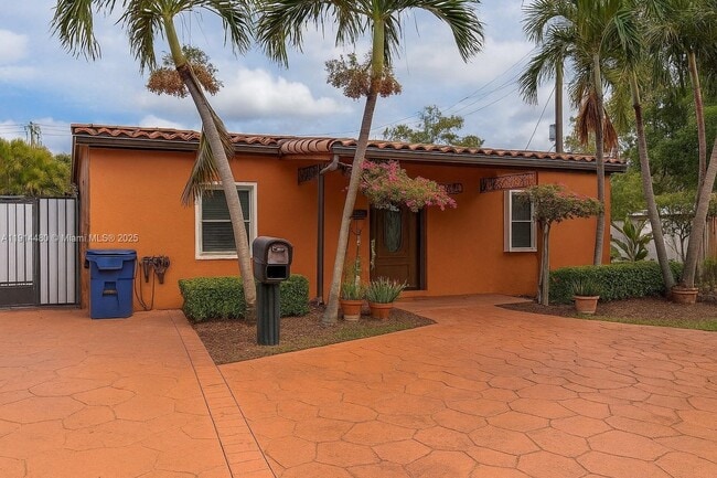 Building Photo - 413 Swan Ave