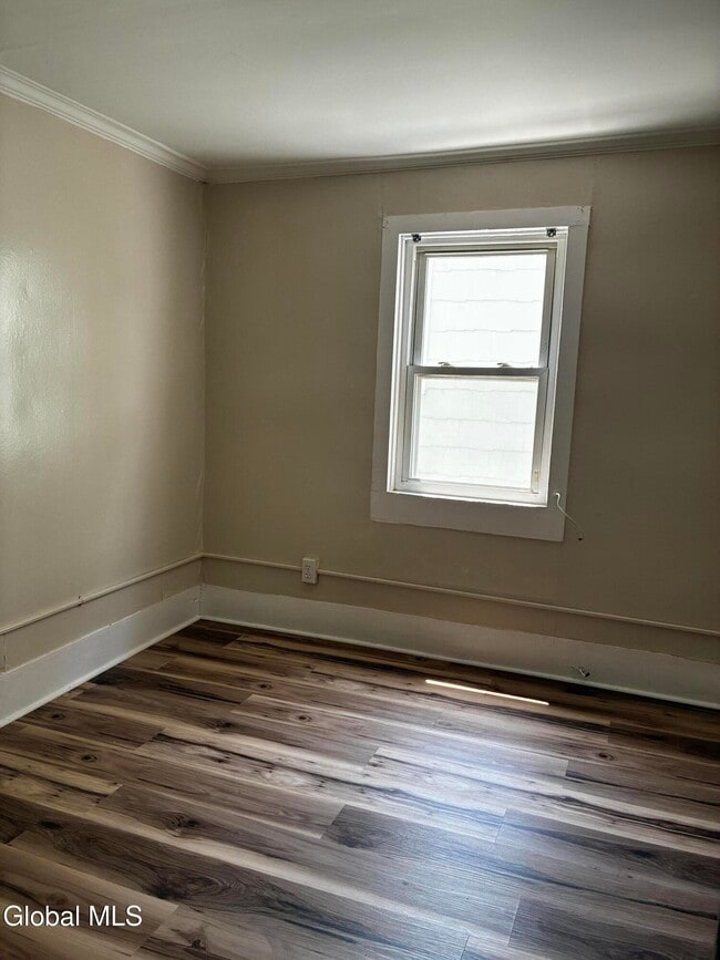 Building Photo - 44 S Perry St