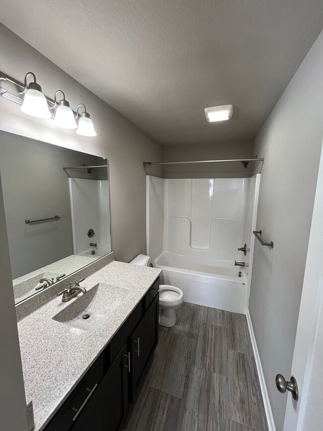 Building Photo - Now Leasing – Stylish 3-Bedroom Home in Bondurant
