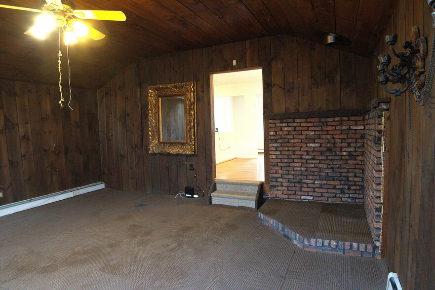 Building Photo - 393 Patton Ave