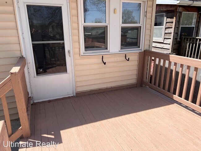 Building Photo - 3 br, 1.5 bath House - 4721 Goethe Ave.