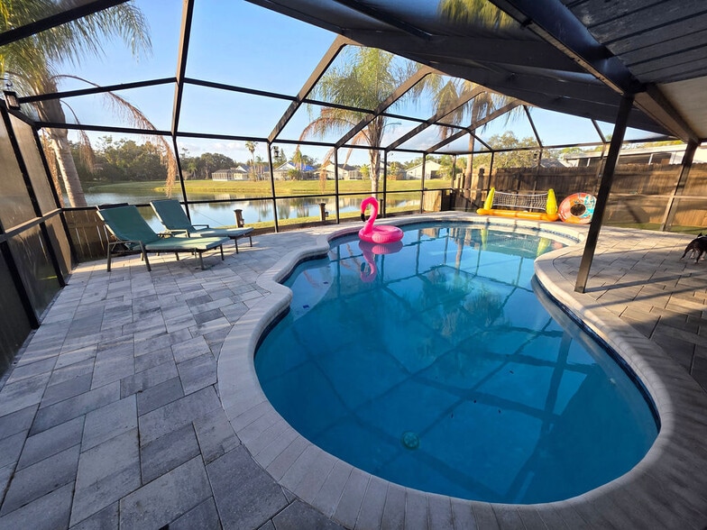 Building Photo - 2019 Shadow Pine Dr