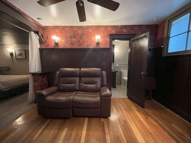 Building Photo - Charming NW Portland 1-Bedroom with Brick Accents & Modern Touches