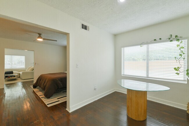 Building Photo - 4203 Rusk St