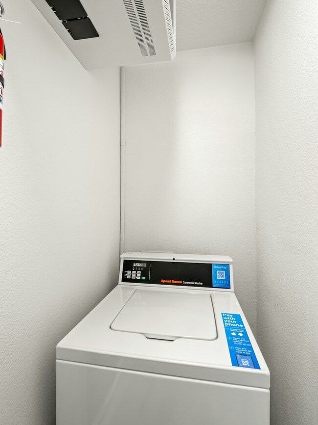 Building Photo - 2126 N Glenn Ave