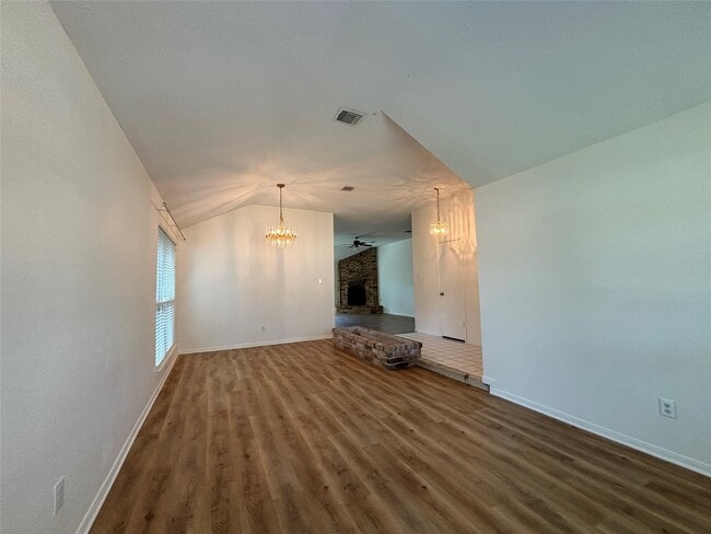 Building Photo - 15662 Pebble Lake Dr