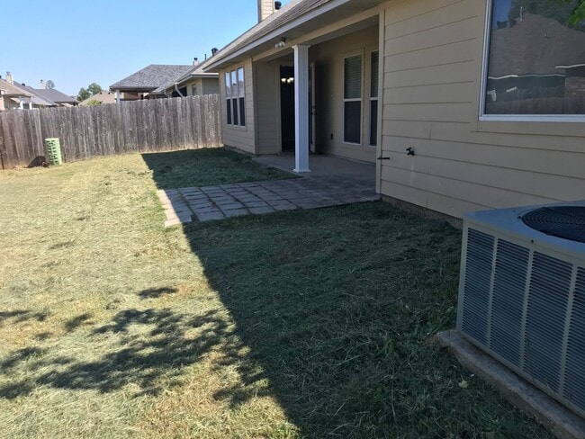 Building Photo - KINGS POINT-GATED COMMUNITY NEAR LSUS COLLEGE