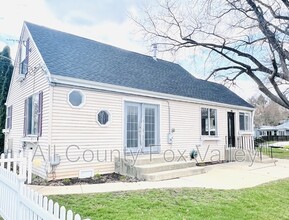 Building Photo - 37998 N Nora Pl