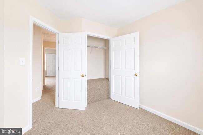 Building Photo - 638 Villager Cir
