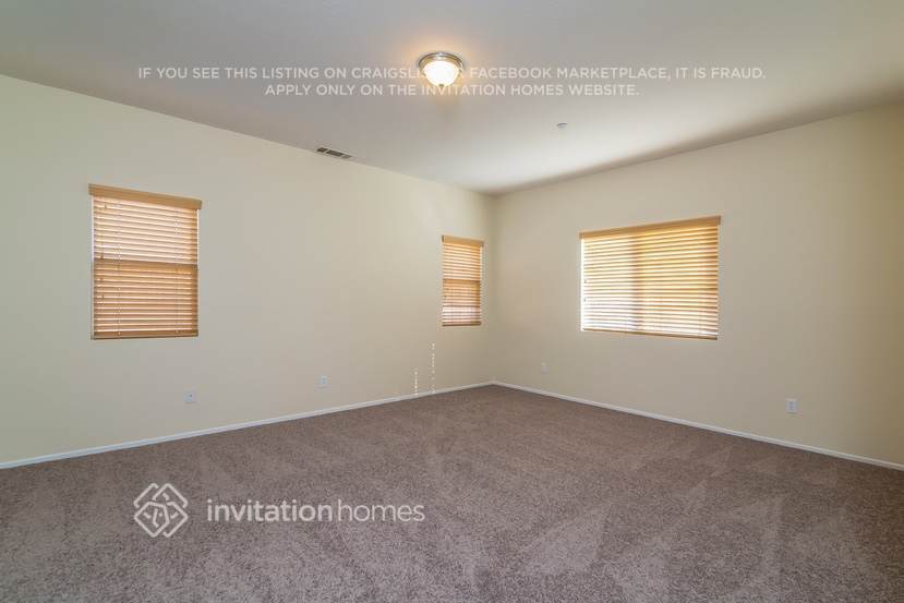 Building Photo - 7833 Calle Del Rio St