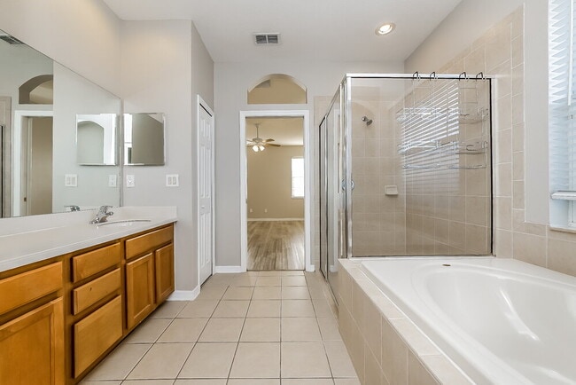 Building Photo - 2337 125th Dr E