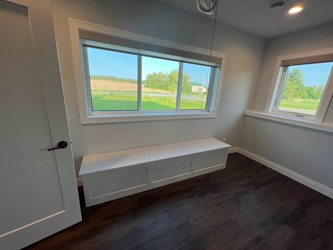 Building Photo - 3636 Eden Ct