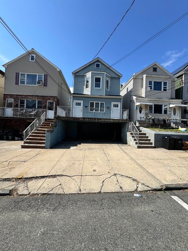 Primary Photo - 30 E 49th St