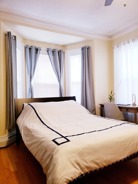 Building Photo - 65 Walden St