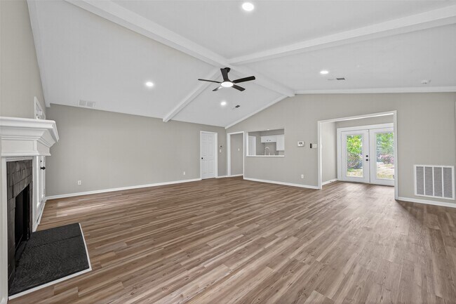 Building Photo - 12079 Maverick Dr