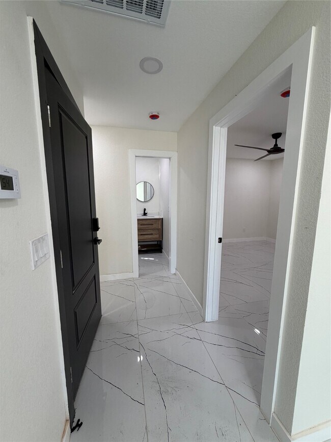 Building Photo - 4607 Billingsley St