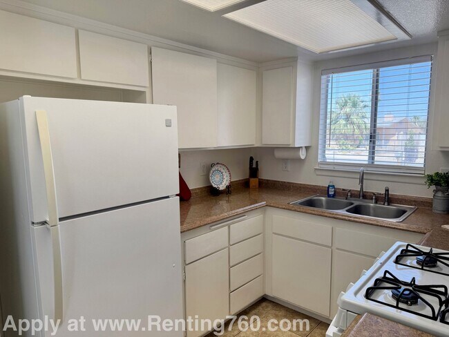 Building Photo - 6372 Cahuilla Ave