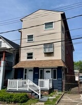 Building Photo - 7529 Roslyn St
