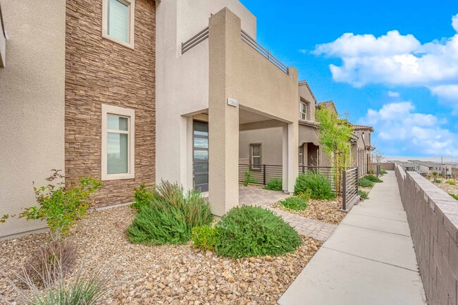 Building Photo - 11655 Redwood Mountain Ave