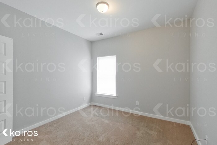 Building Photo - 7079 Shadesbrook Dr