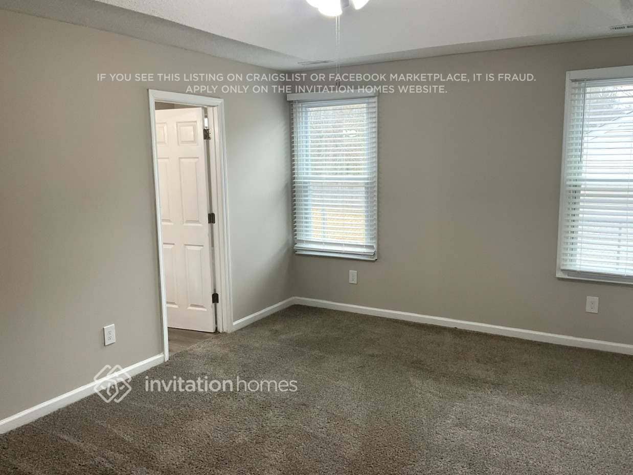 Building Photo - 8605 Garvey Dr