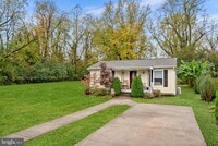 Building Photo - 219 Josephine St