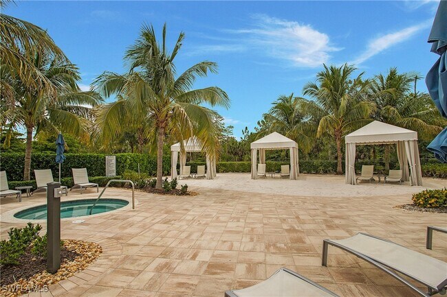 Building Photo - 7674 Jacaranda Ln