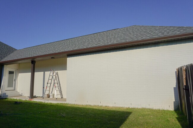 Building Photo - 48 9th Ave