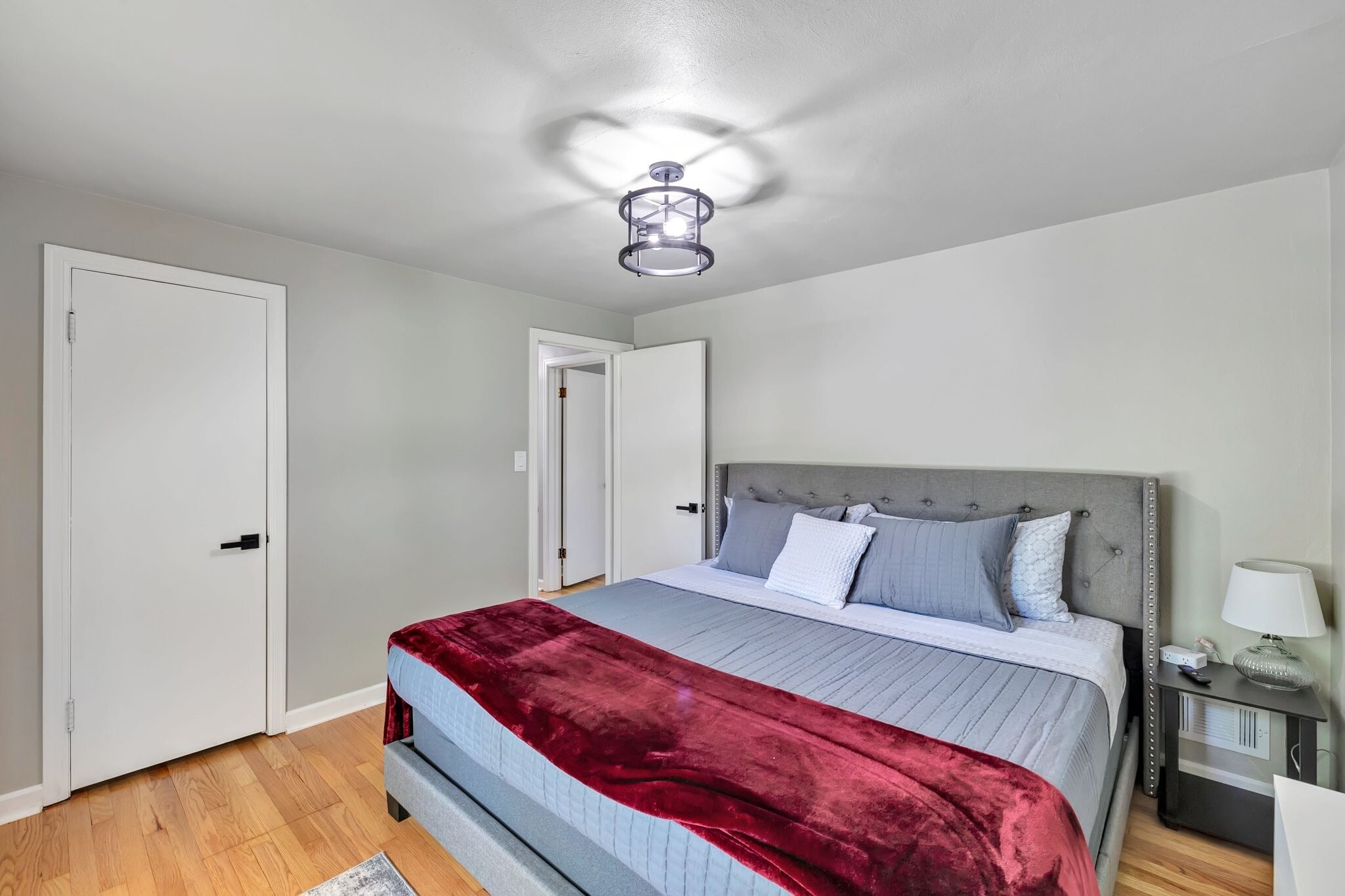 Building Photo - 710 Grignon St