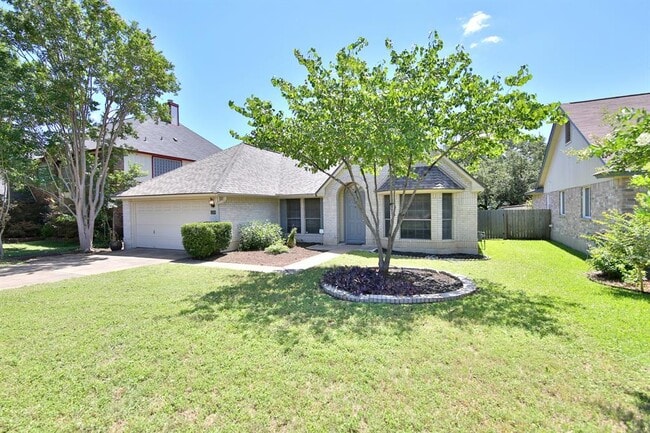 Building Photo - 13301 Tamayo Dr