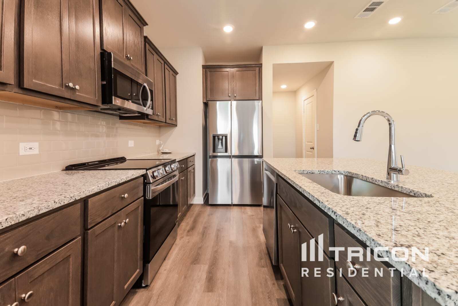 Building Photo - 2552 Finch Holw Dr