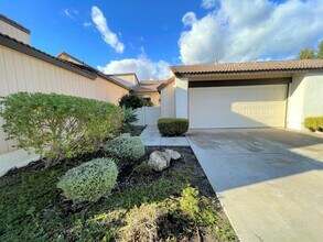 Building Photo - Scandia Pines Condo- Great Amenities!!