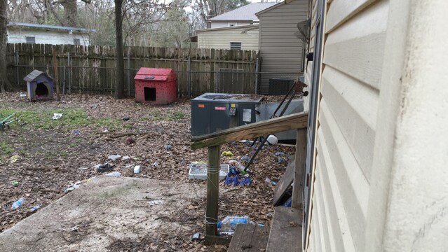 Building Photo - 305 Pelican Dr