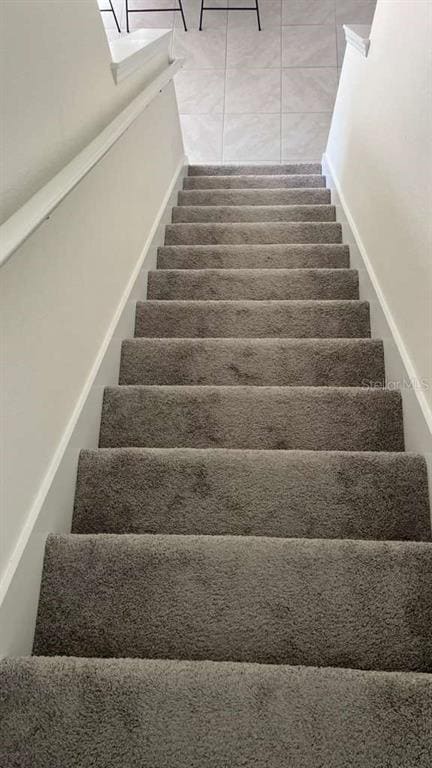 Building Photo - 654 Park Pl Blvd