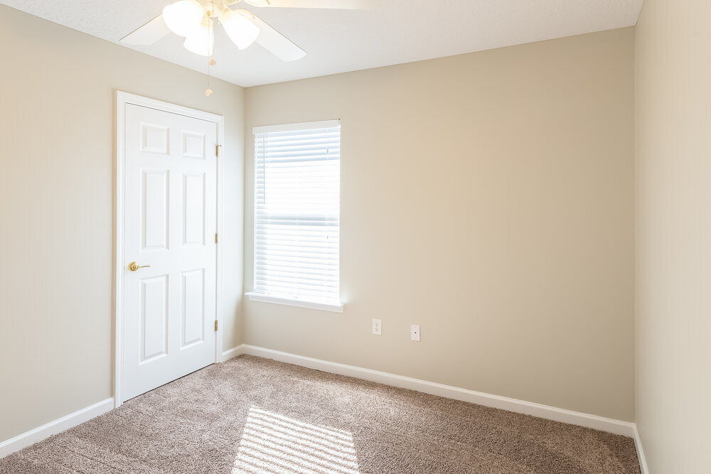 Building Photo - 9373 Prosperity Lake Dr