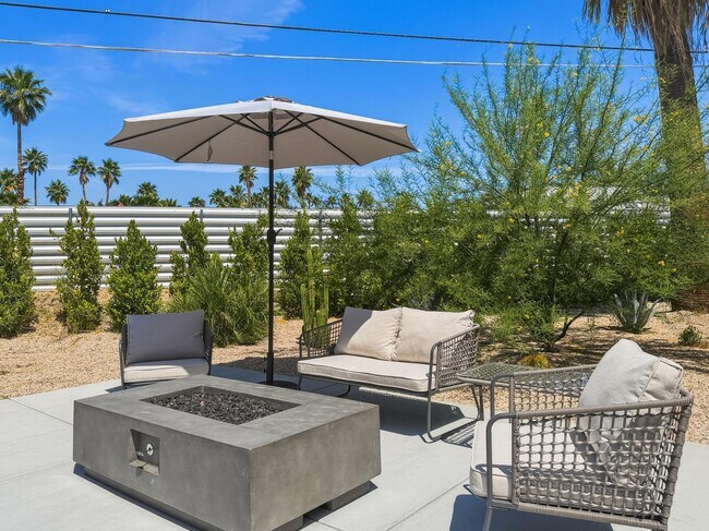 Building Photo - 2197 Jacques Dr