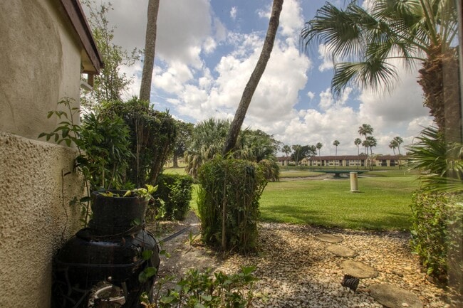 Building Photo - 4489 Luxemburg Ct