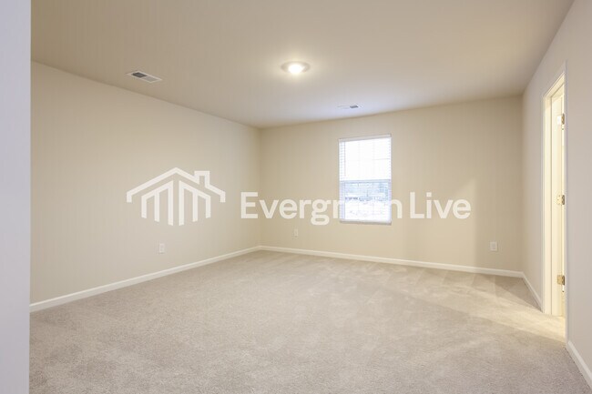 Building Photo - 2 Donemere Way