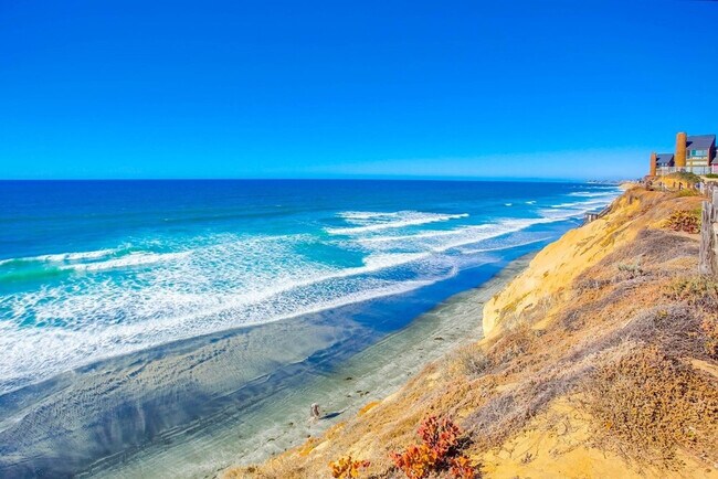 Building Photo - 453 S Sierra Ave