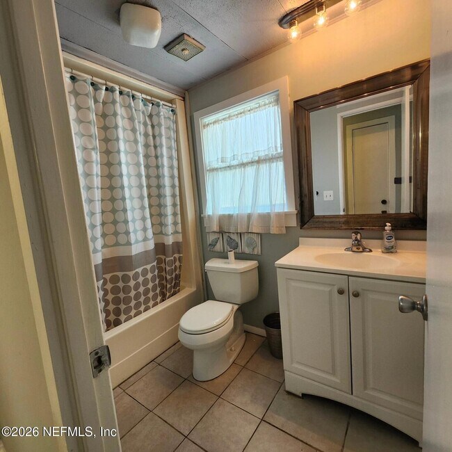Building Photo - 126 Phoenetia Dr